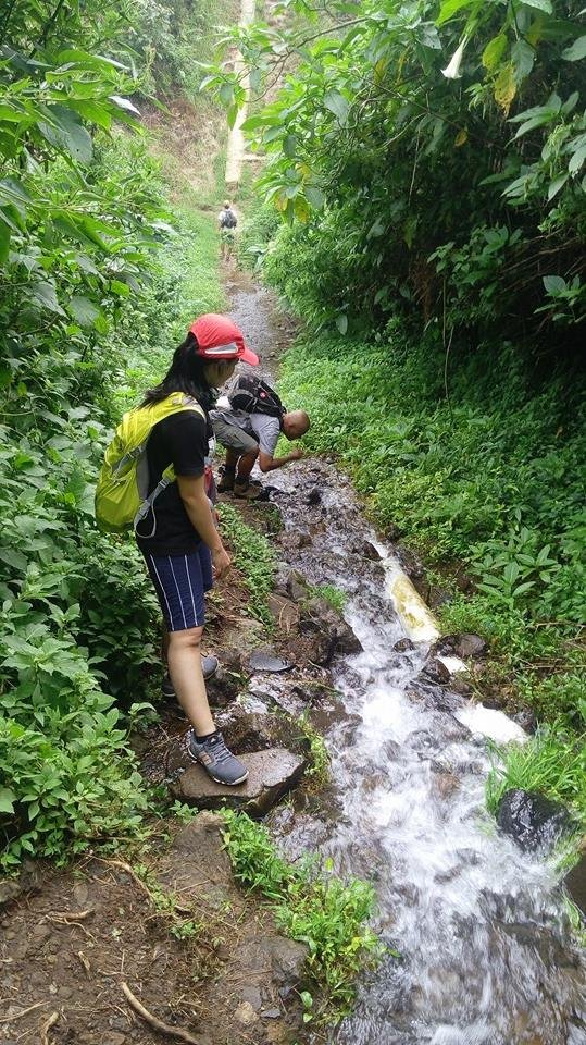 Berburu  Curug di Sekitar Perkebunan Teh Sukawana